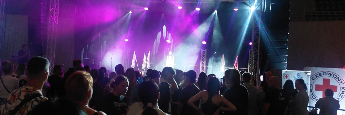 Koncert charytatywny Polskiego Czerwonego Krzyża „Podaruj dzieciom serce”