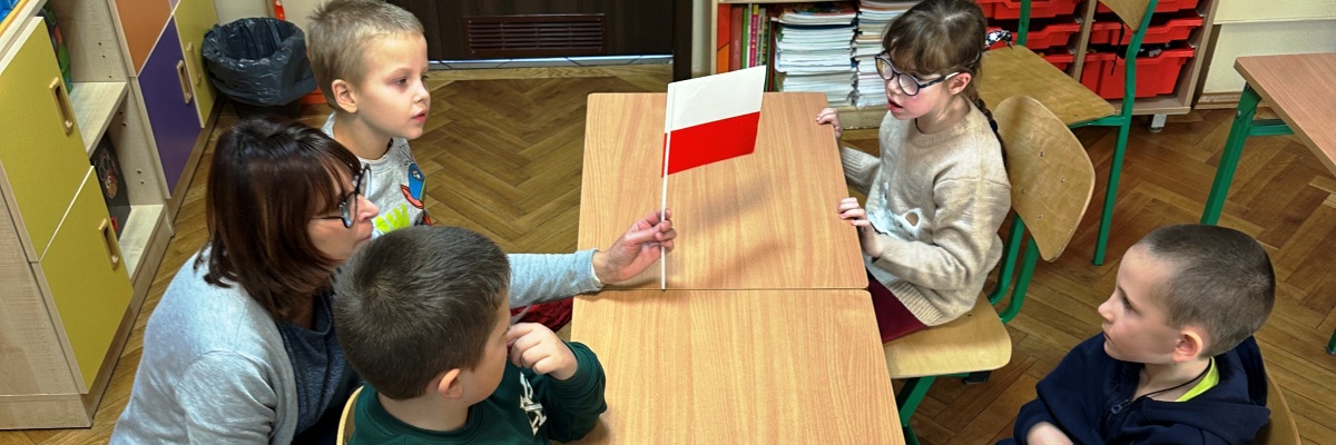 Lekcja patriotyczna w klasach 1a i 1b