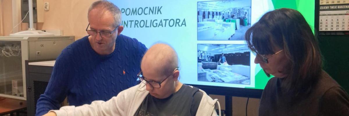 „W dorosłym świecie- przegląd wybranych zawodów dla uczniów szkoły przysposabiającej do pracy. Warsztaty z bindowania”